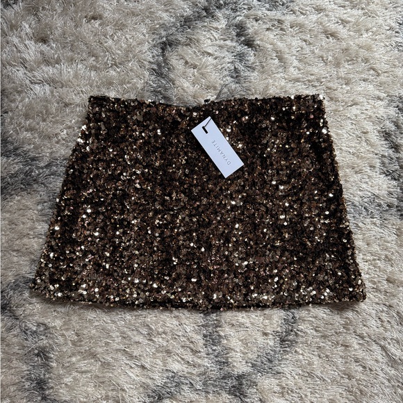 DYNAMITE Gold Sequin Skort - Picture 5 of 6